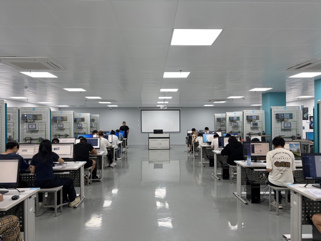 智能工程学院学子顺利取得西门子智能制造工程人才L0认证证书