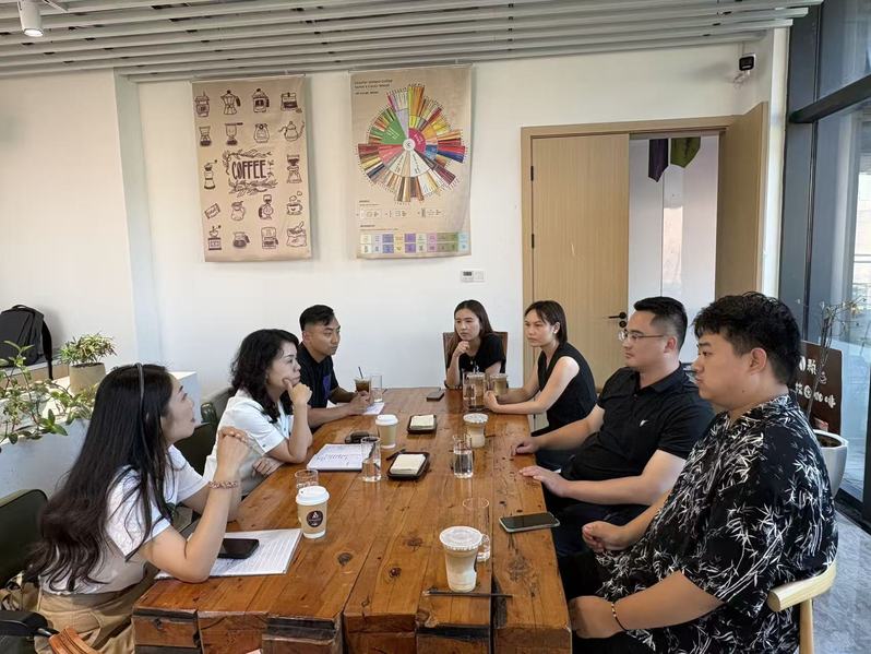 重庆工商学校信息工程系赴我院交...