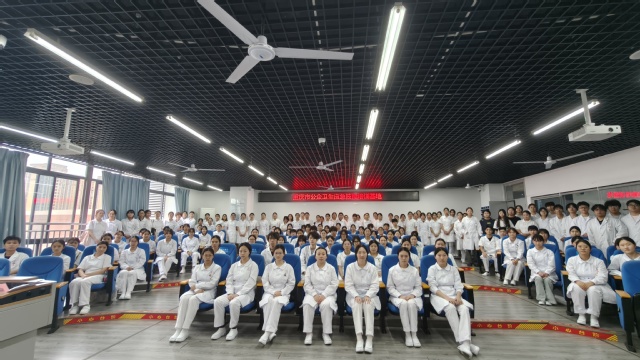 我校顺利开展2026年第一期公众卫生应急技能培训